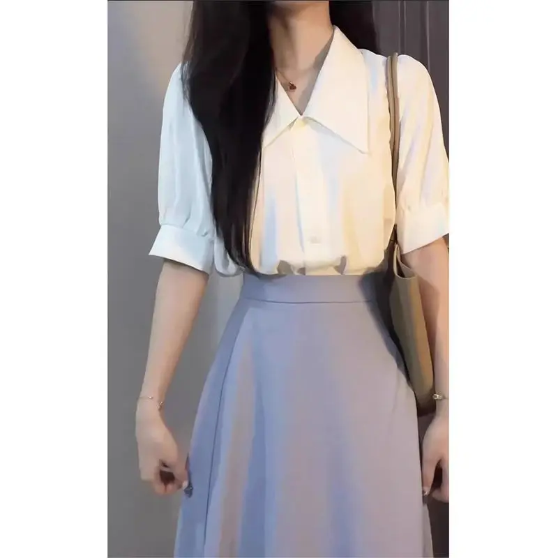 Camisas de manga curta das mulheres minimalista botão para baixo blusa cor sólida gola solta ajuste casual moderno rua verão