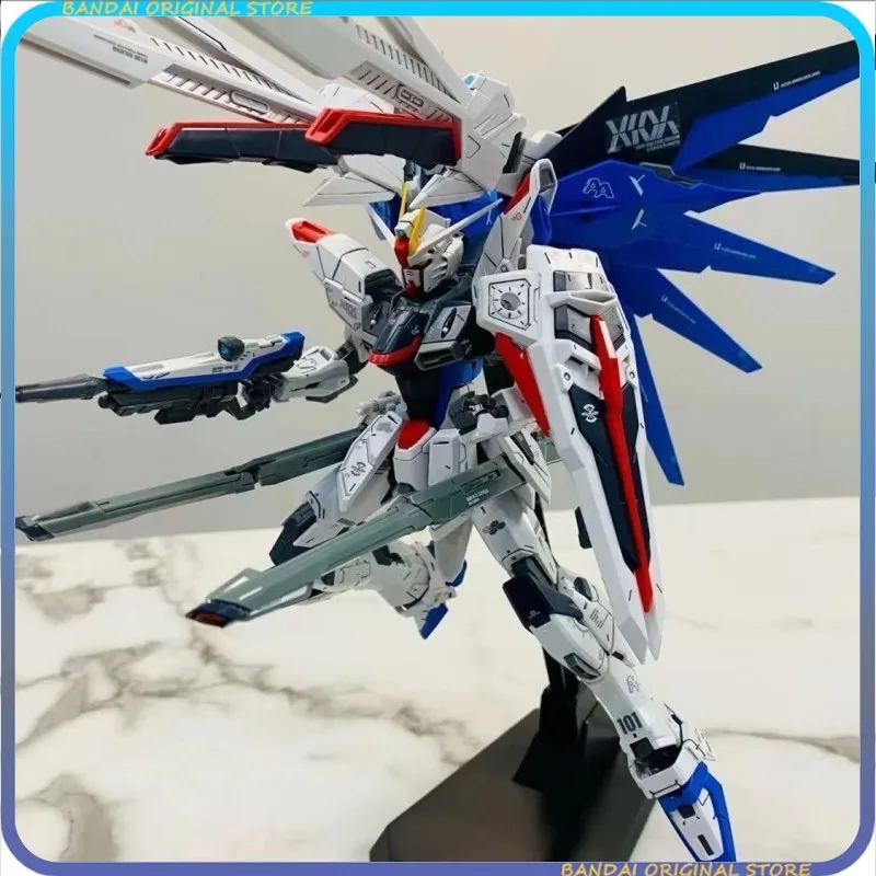

【В НАЛИЧИИ】DABAN 6650 MG 1/100 Freedom 2.0 ZGMF-X10A Комплект сборной модели Коллекционная фигурка Модель робота Игрушка для хобби