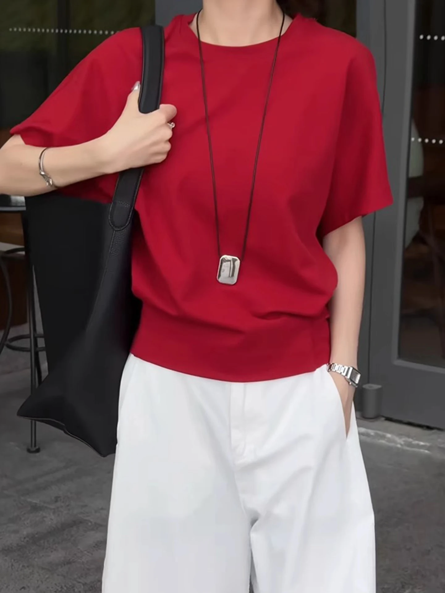 Chic Colore rotondo Ne ort Sve T-irt Design Sensation Faionable Base irt Giovani Coreano Sle Pendolarismo Vento