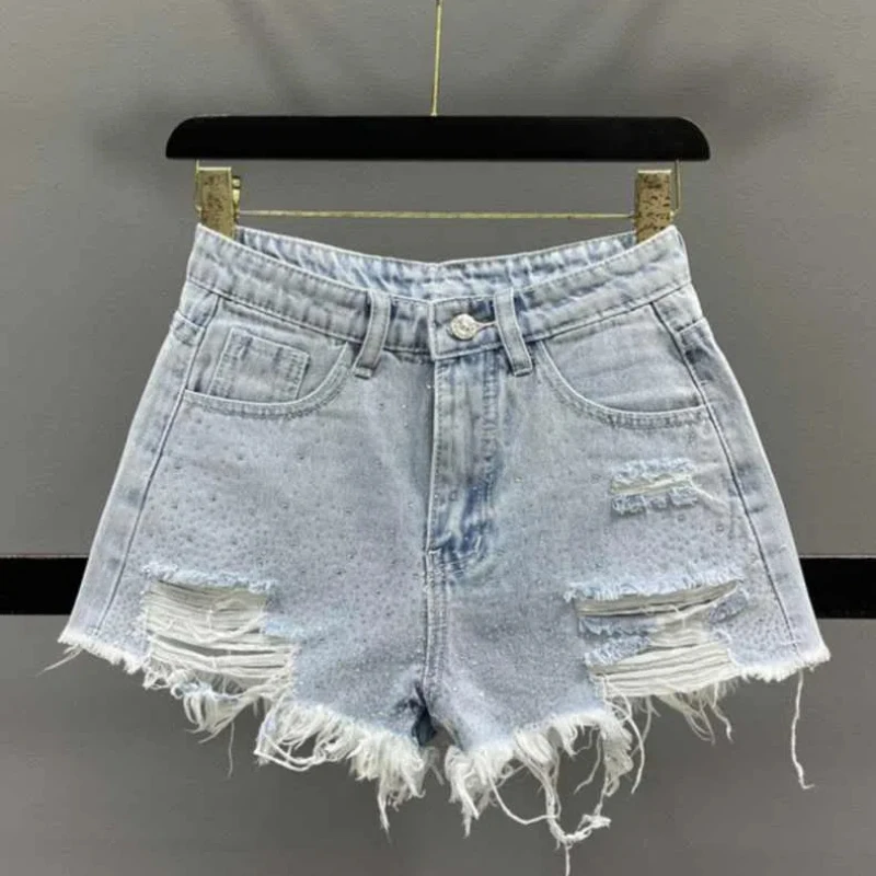 2024 Sommer Schwerindustrie Hot Diamond Denim Shorts Damen neues Muster hohe Taille zeigen Gewicht All-Match hübsche Mädchen Shorts