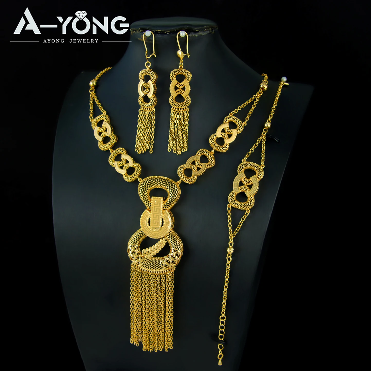 Luxury Saudi Wedding Jewelry Set 24k Gold Plated Nigeria Bridal Gold Necklace Bracelet Earrings Oman Women Vintage Jewelrys