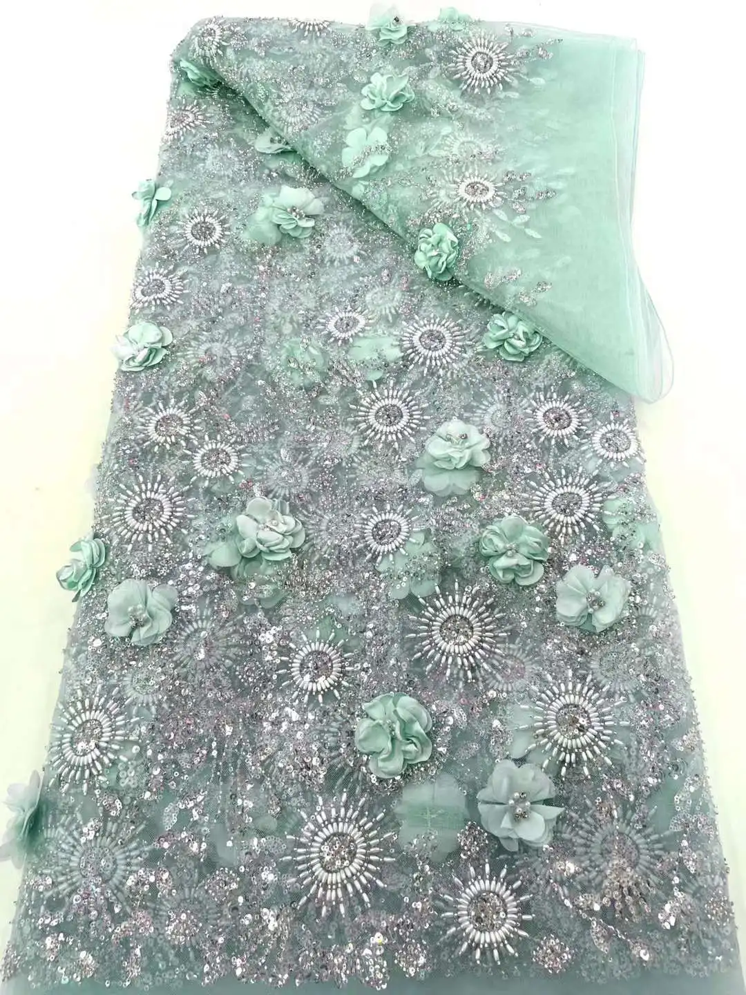 

Luxury African Sequins Beads Lace Fabrics High Quality Embroidery French Nigerian Tulle Lace Fabric For Wedding Party Sewing