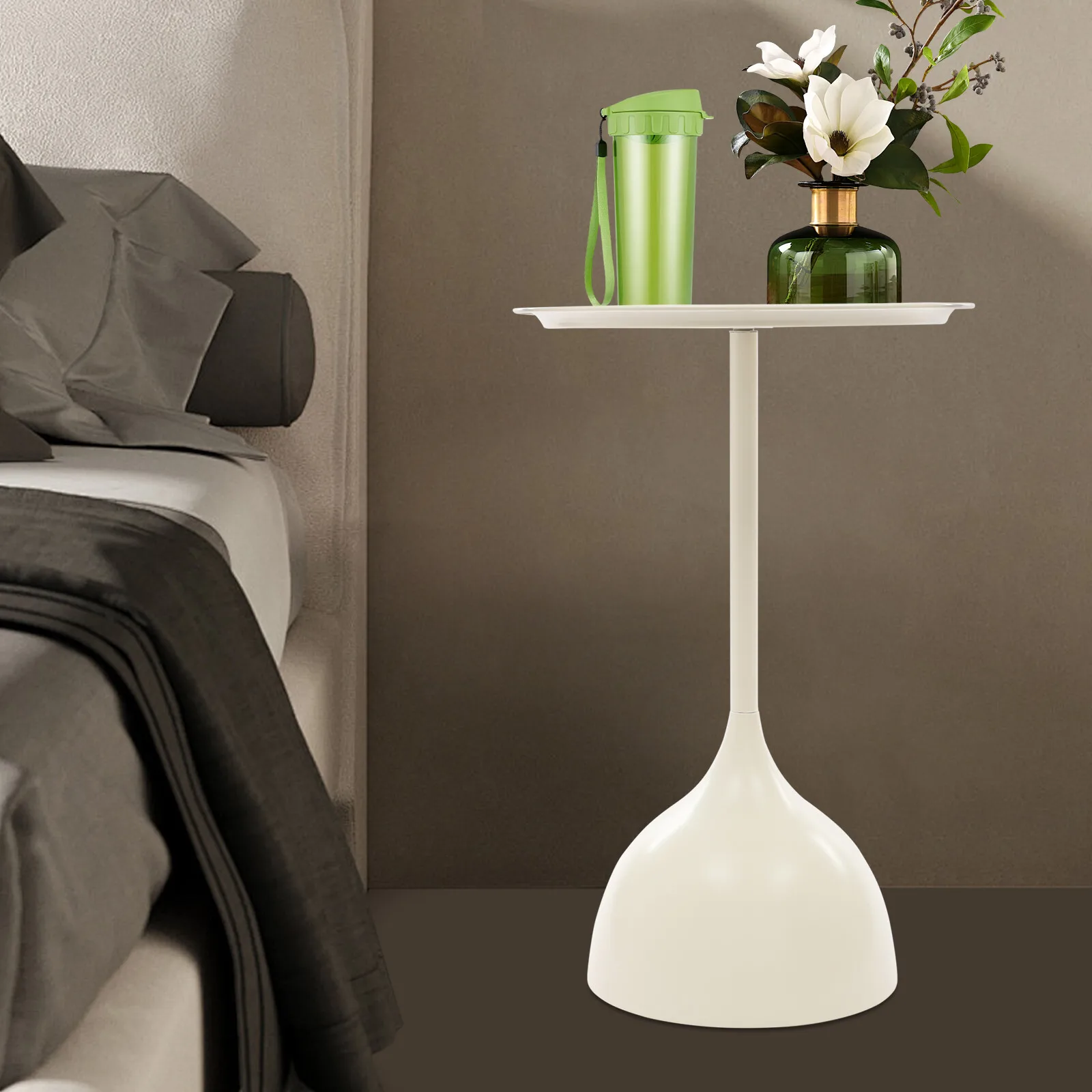 طاولة جانبية حديثة من الحديد لغرفة المعيشة، طاولة بجانب السرير مستديرة باللون الأبيض الكريمي