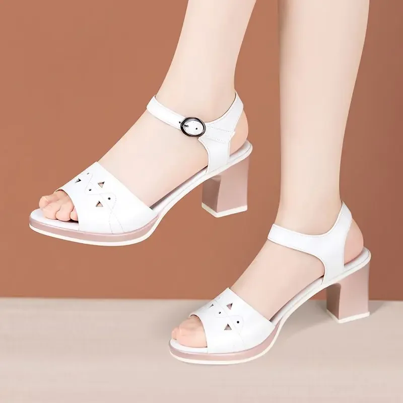 6.5cm Small Size 33-43 Breathable Cutout Soft Leather Sandals Platform Shoes 2024 Summer Med Block Heels Sandals for Office Mom