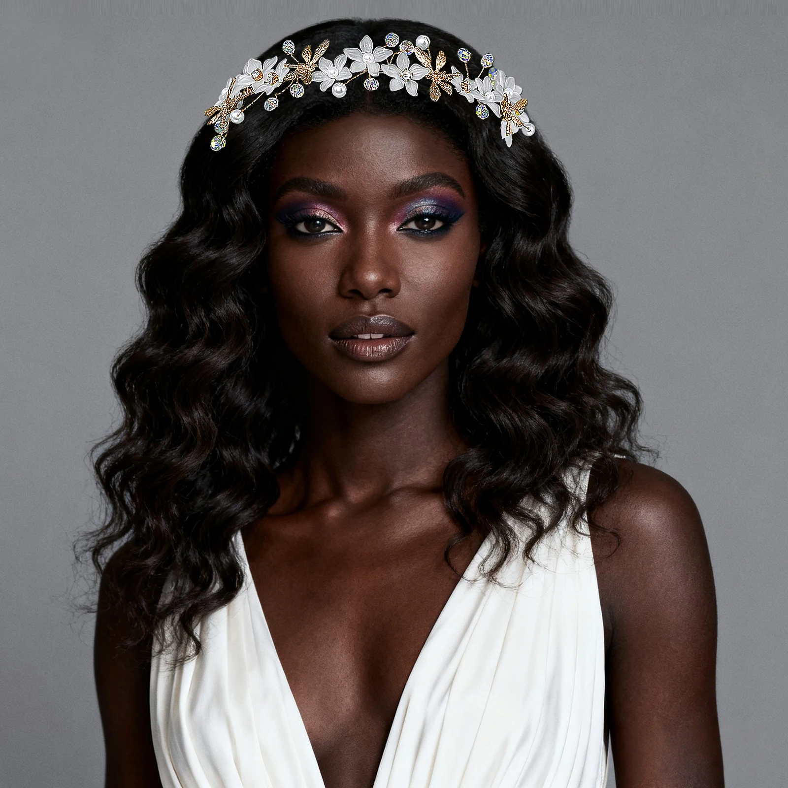 

HNNNS Women Girls Flower Headband Bride Flower Crown Hairband Sweet Hair Accessories Wedding Party Bohemia Wreath Headpiece A402