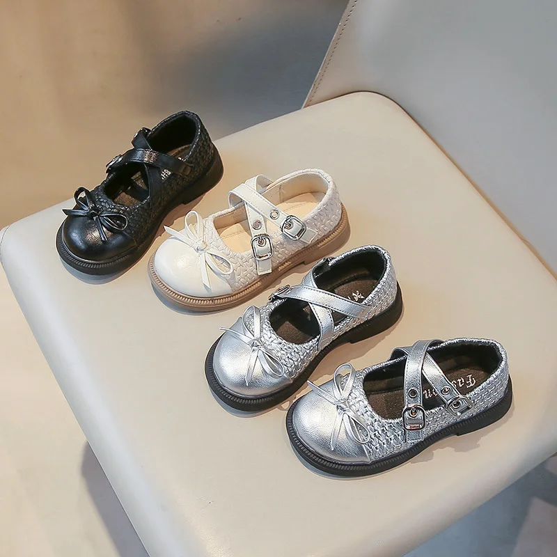 

Детская повседневная обувь, обувь принцессы из искусственной кожи, весенняя обувь для девочек, Нескользящая липучка ​ Бежевые серебряные туфли с мягкой подошвой, размер 26–36