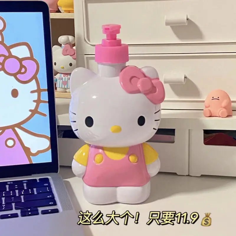 

Милый многоразовый дозатор Hello Kitty с помпой, очаровательный дизайн для лосьона, шампуня, геля для душа и жидкого мыла