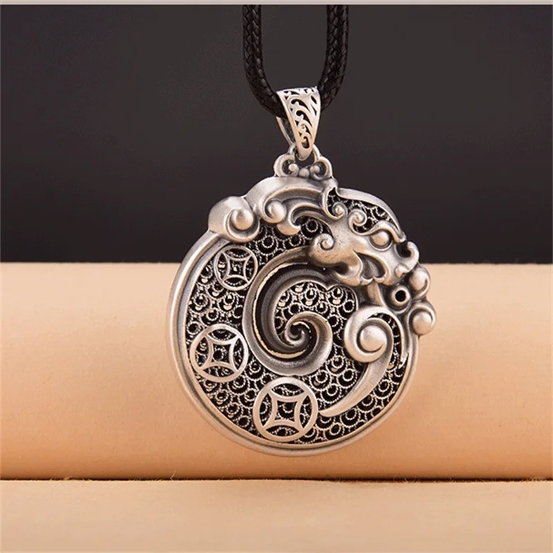 

Retro Hollow Coin Kylin Divine Beast Safety Buckle Pendant Women Jewelry Lucky Qilin Necklace Men Jewelry