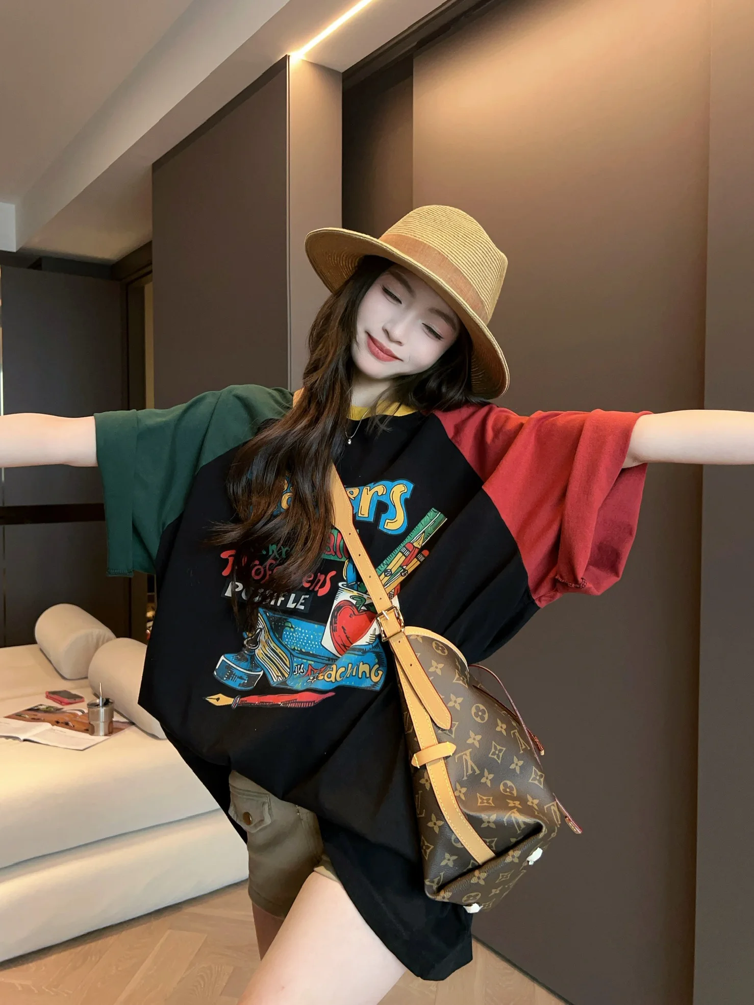 

Модная женская футболка с коротким рукавом в стиле колор-блок, летняя, свободного кроя, повседневная, универсальная, стройнящая, с круглым вырезом, из хлопка