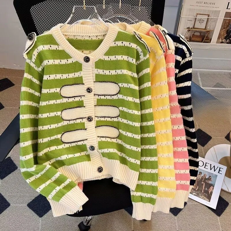 

Women 2023 Autumn Winter New Striped Knitted Overcoats Female O-neck Cardigan Coats Ladies Long Sleeve Sweater Jackets S527