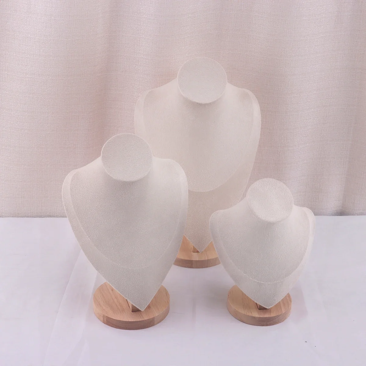 المخملية صورة قلادة عرض قلادة المنظم مجوهرات عرض موقف مجوهرات المعرضة تمثال نصفي قلادة قلادة نافذة العرض