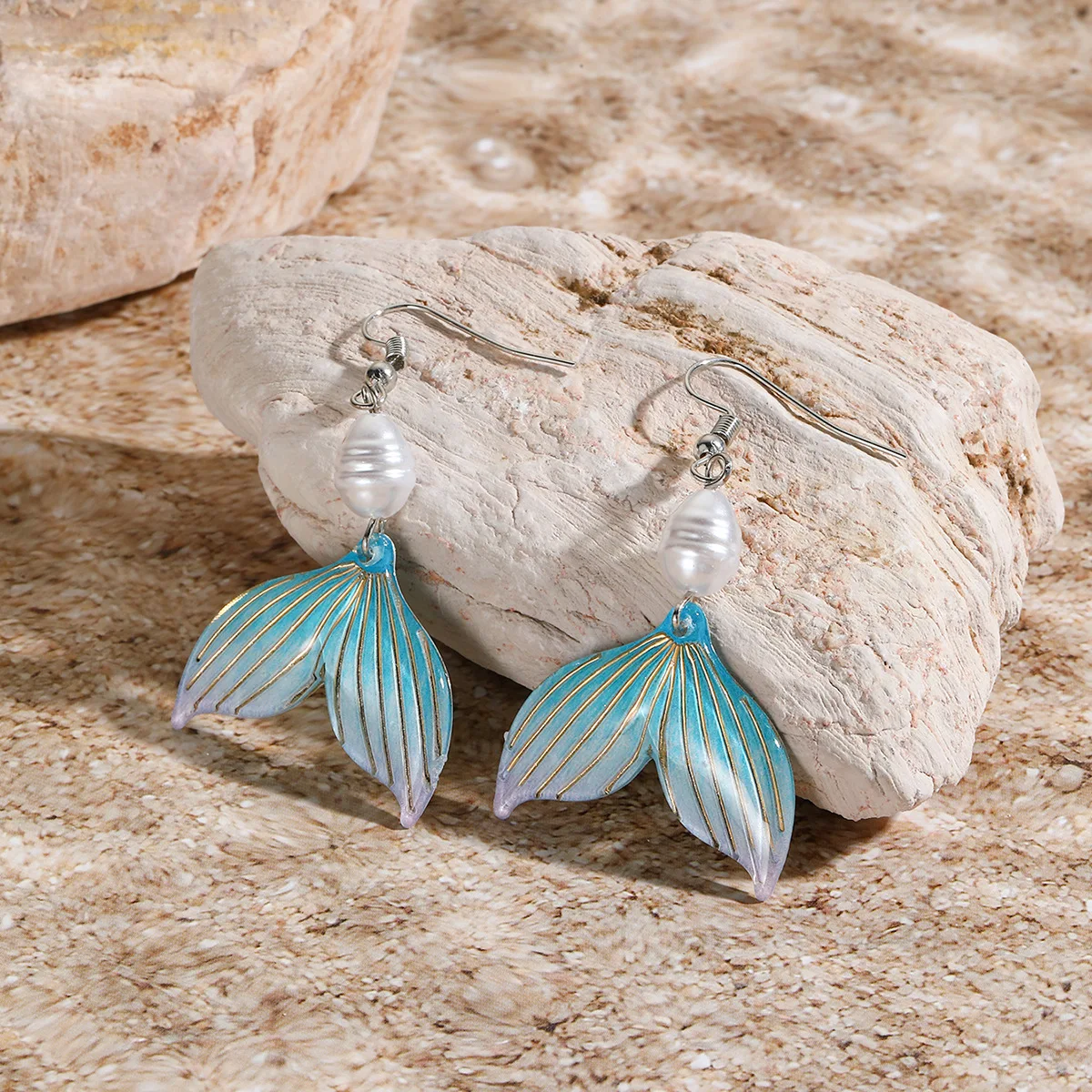 Pair of Fashion Women Earrings - đánh giá và giá Travel Accessories Dropshipping