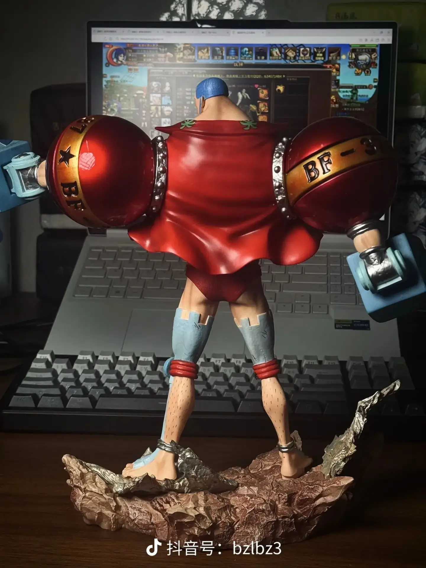 IN STOCK LK studio 28cm ONE PIECE Anime Figures Franky Figurine Figures Pvc Statue Room decoration collection Model Toys Gifts