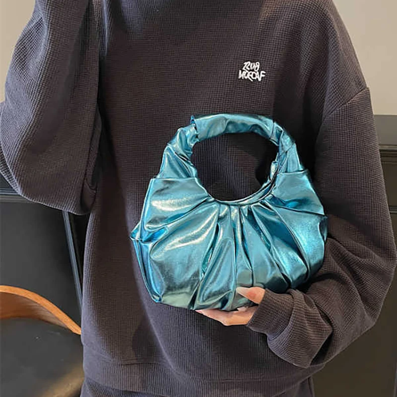 Borse a pieghe moda donna 2025 nuova borsa quadrata portatile in pelle tinta unita di lusso leggera pochette da sera femminile