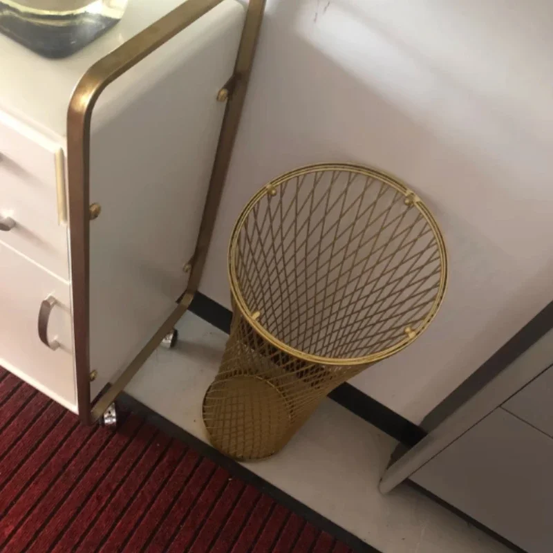 Luxury Golden Iron Umbrella Stand Modern Mesh Design Entryway Organizer Creative Light Hollow Umbrella Holder for Home Decor