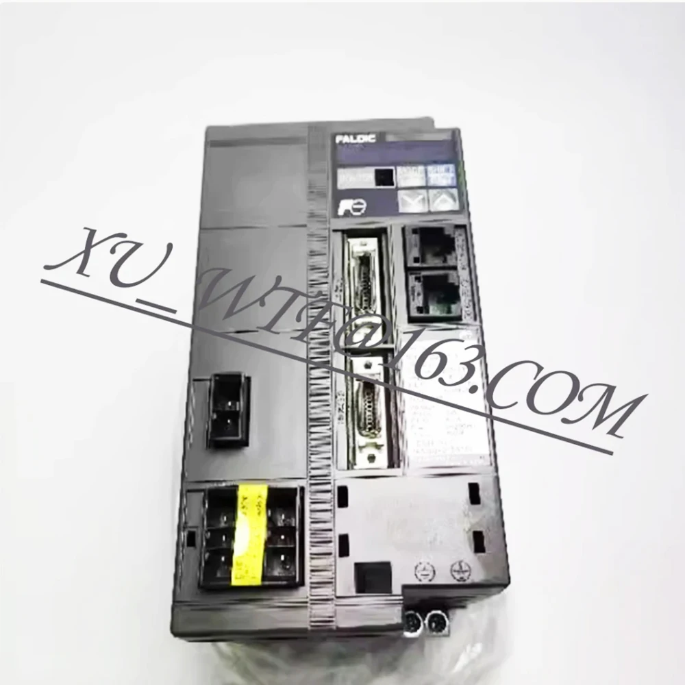 

100% новый оригинальный сервопривод RYC751C3-VVT2