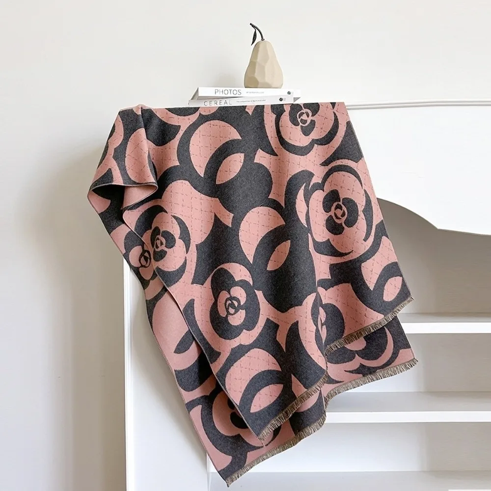

Luxury Imitation Cashmere Scarf Camellia Pattern Versatile Pashmina Blanket Windproof Warm Women Winter Shawl Winter Season