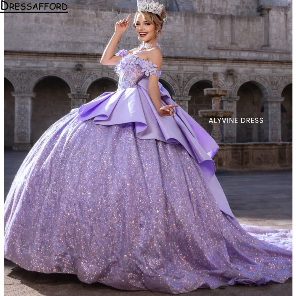 

Lavender Princess Ball Gown Quinceanera Dresses Vestidos De 15 Anos XV Glittering Appliques Birthday Party Customized