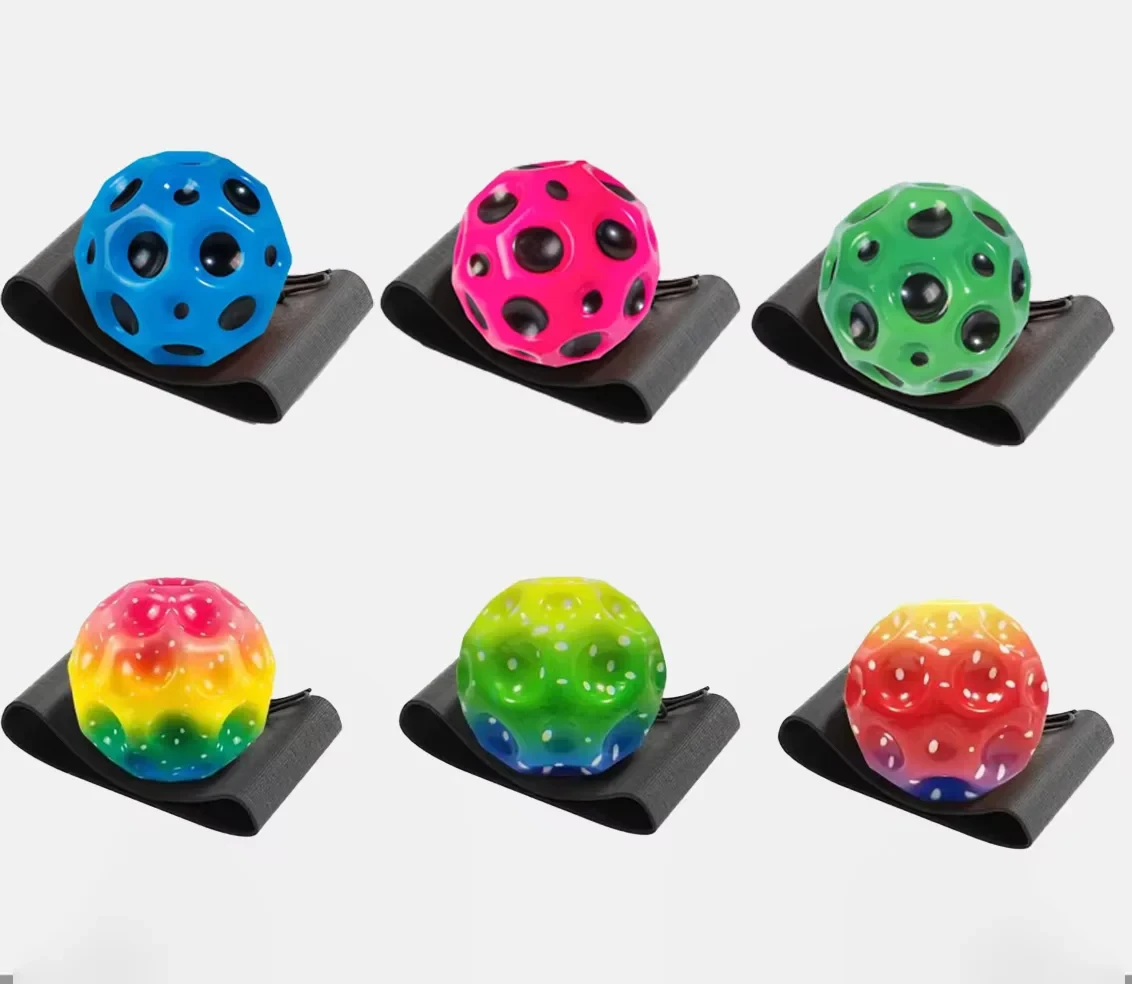 كرة تخفيف التوتر من البولي يوريثان عالية المرونة على شكل قمر روك مع كرة رمي للمعصم بحبل مرن للأطفال لعبة كرة رمي يدوية وإرجاع