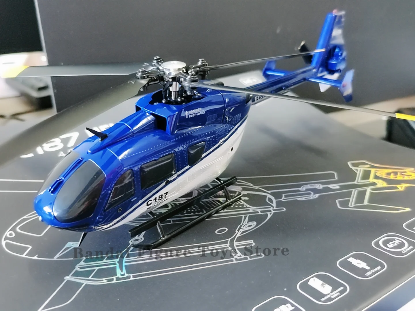 New C187 Remote Controlled Aircraft EC135 Model Remote-controlled Helicopter Single Blade Aileron Free Aircraft Model Toy Gifts