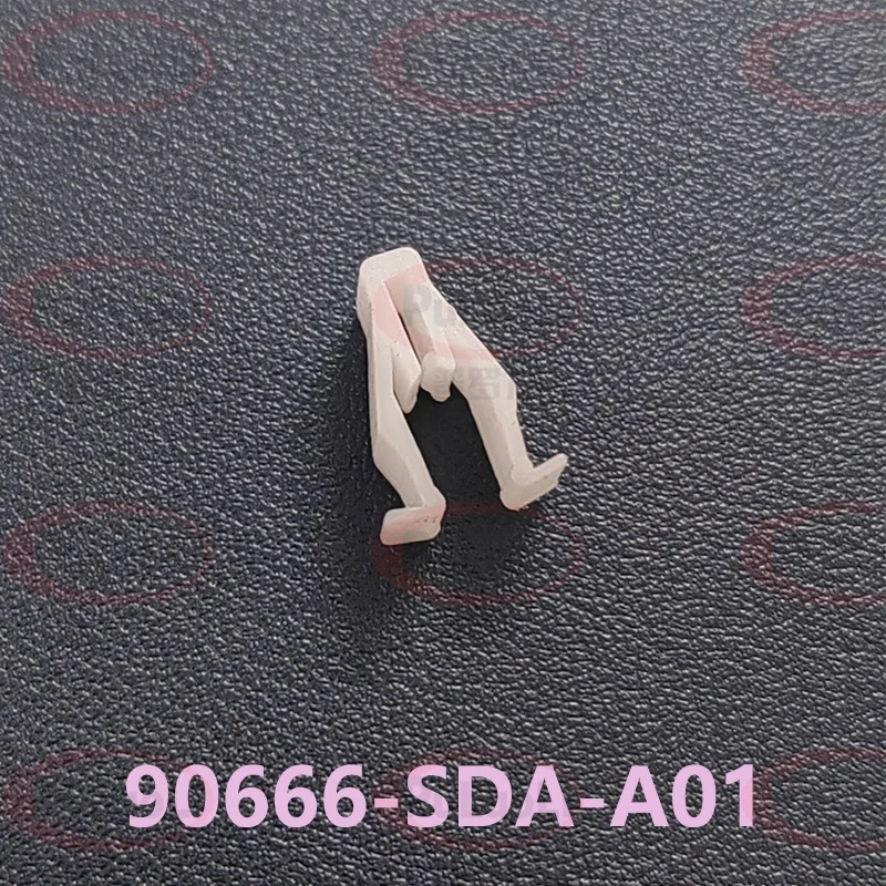 Center control panel navigation CD Fixing clip, instrument bench clip, OE:90666-SDA-A01 Applicable to a variety of auto parts.