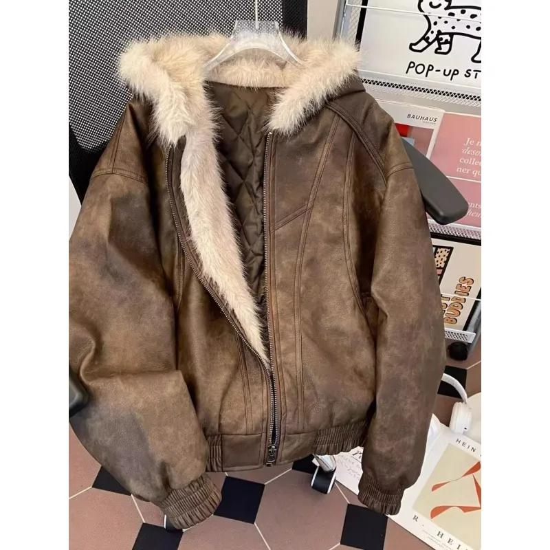 

Luxury Brand Fluffy Fur Collar Bomber Jacket Winter Warm Men's Coat Vintage Hooded Outerwear Thick Zipper Long-Sleeve Top Trendy