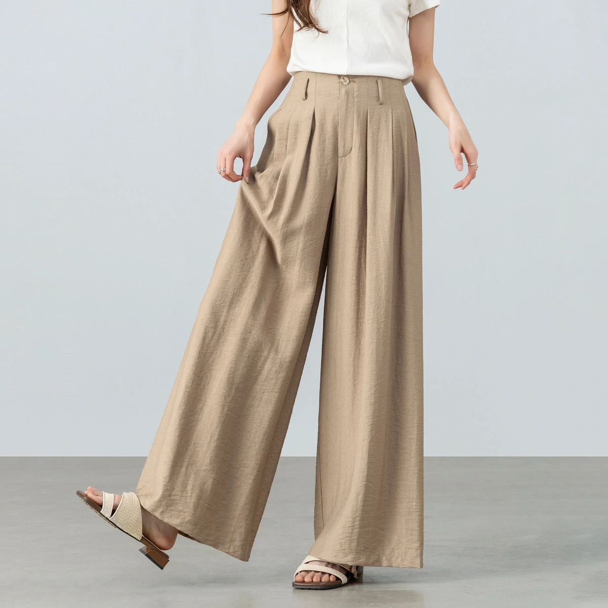 

SENTUBILA Women's Simple Khaki Wide Leg Pants 2026 Summer New Casual Office Pleated Loose Lightweight Long Trousers 162KD4142