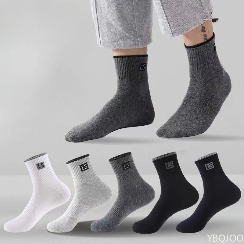 

5-парные мужские дышащие антибактериальные спортивные носки, которые впитывают пот в круглый год. Универсальны при предотвращают запах.