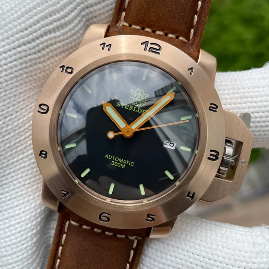 STEELDIVE Men Automatic Watch 47MM Bronze Mechanical Wristwatch Dive 30ATM Waterproof C3 Luminous Sapphire NH35 Crown Protect