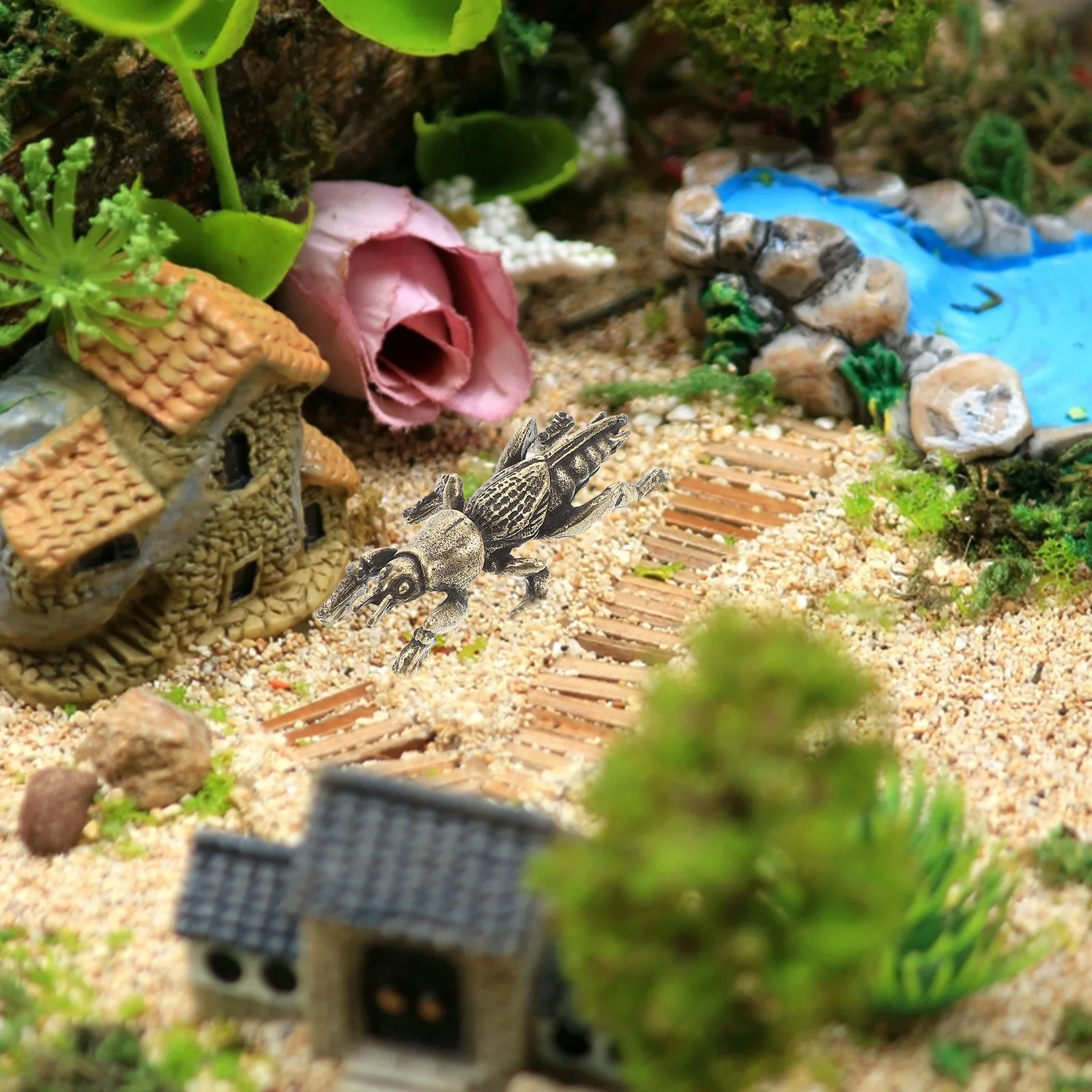 

Exquisite Brass Mole Cricket Ornament Retro Finish Polished Tea Pet Decoration Artistic Brass Animal Decor