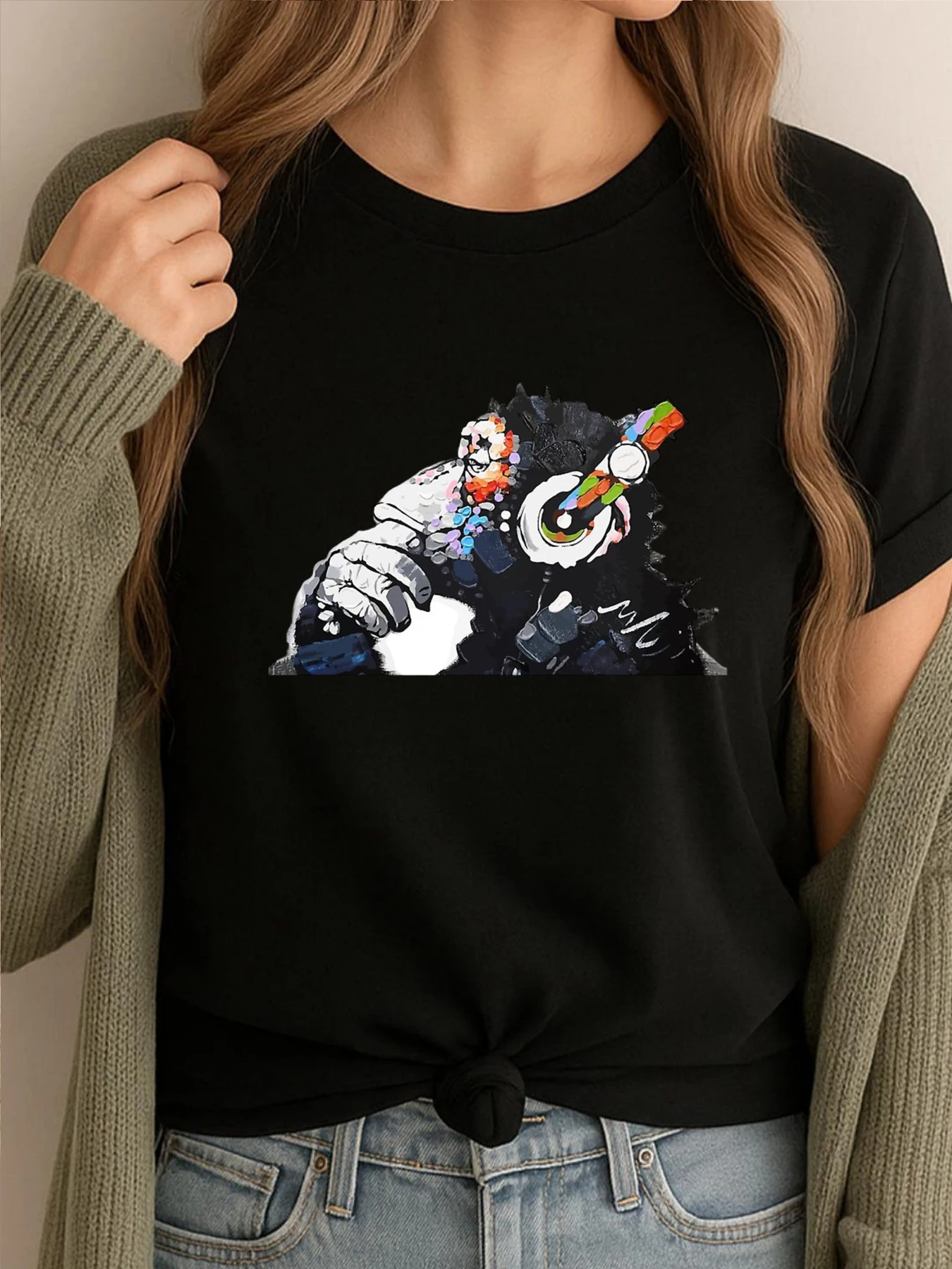 

Banksy Funky Monkey Dj Headphones Graffiti Street Art Men Clothes Graphic T Shirt Homme Retro Tshirt Men