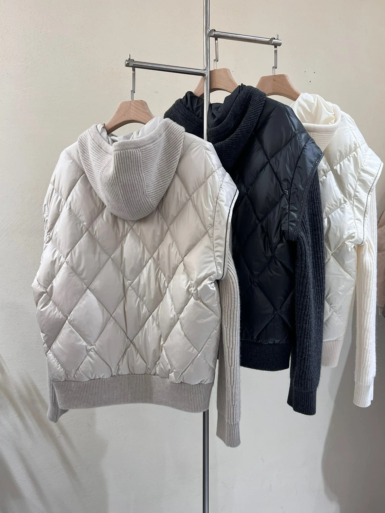 Winter New Women\'s  Casual Hooded Cashmere Knit Sleeve Patchwork Warm White Goose Down Down Jacket Fashion Loose Fit B*C