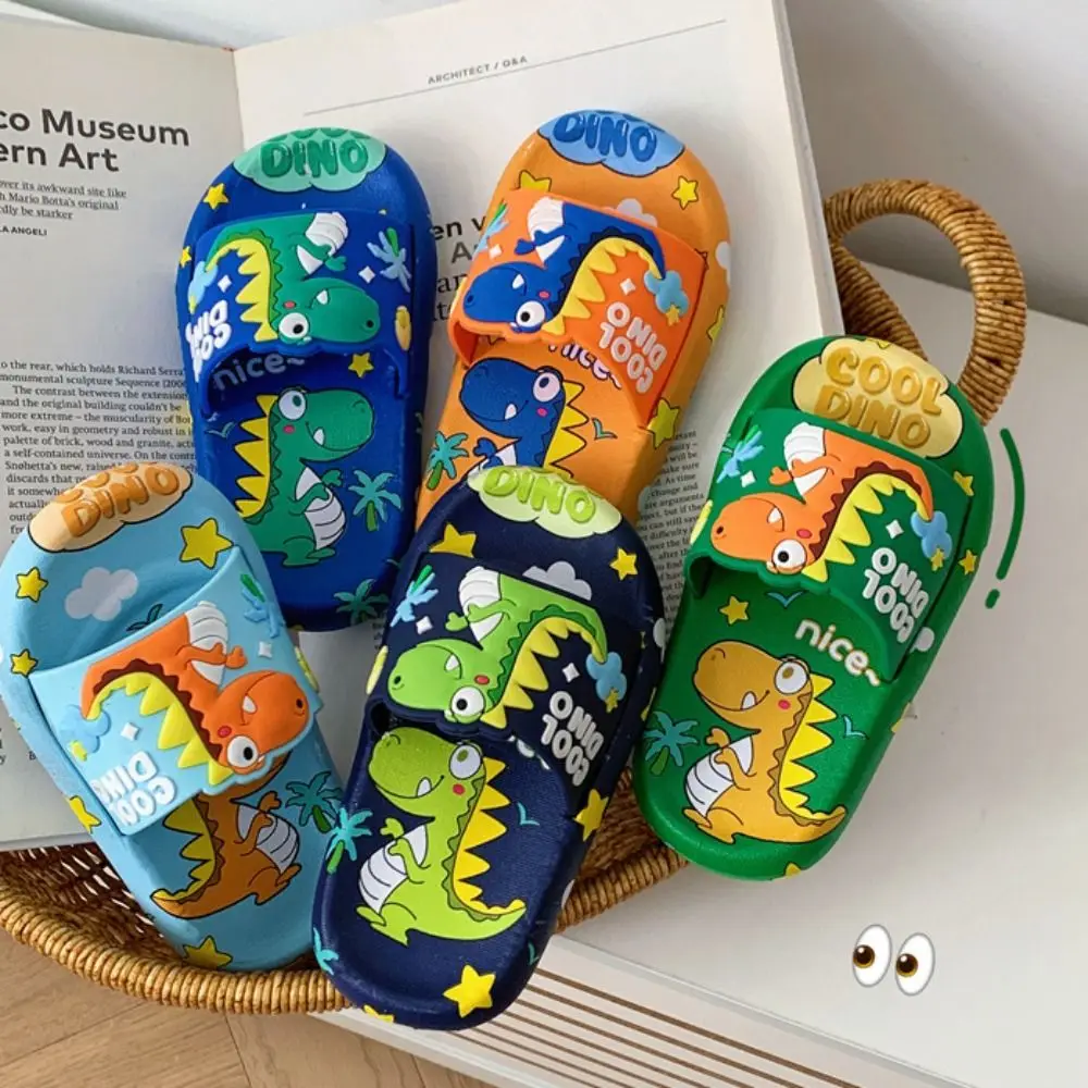 الكرتون لطيف ديناصور النعال منصة إيفا الكرتون الحيوان النعال المضادة للانزلاق بلون الأطفال الحمام الصنادل الصيف