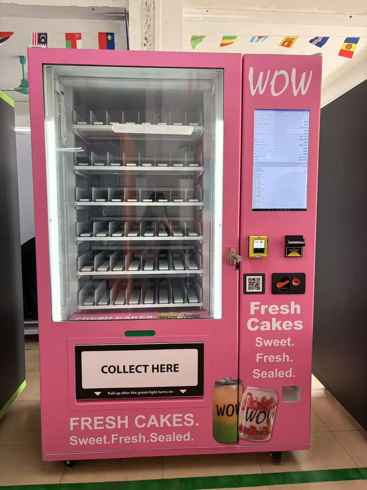 Customized Private Label Professional Vending Machine Manufacturer Snack Cake Food Vending Machine