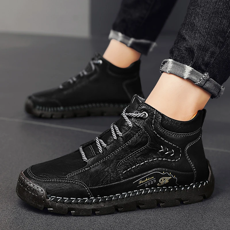 New Autumn Winter Men's High Top Casual Shoes Fleece Lined Warm Leather Boots Hand Stitched Large Size Work Boots