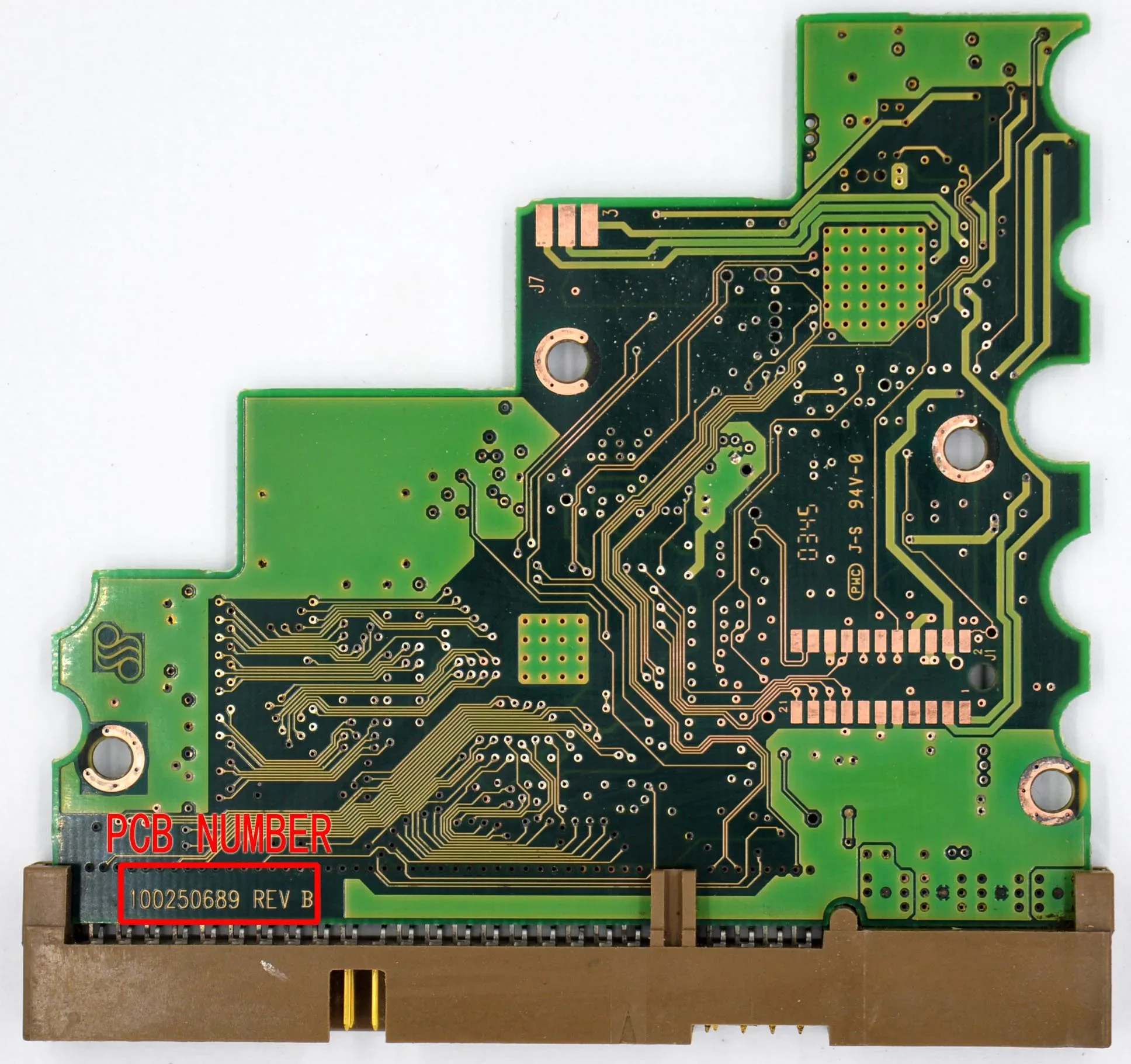 100250689 REV B  HDD PCB Main control chip : 100252820 , 100274360-74 / 100259208 , 100286574