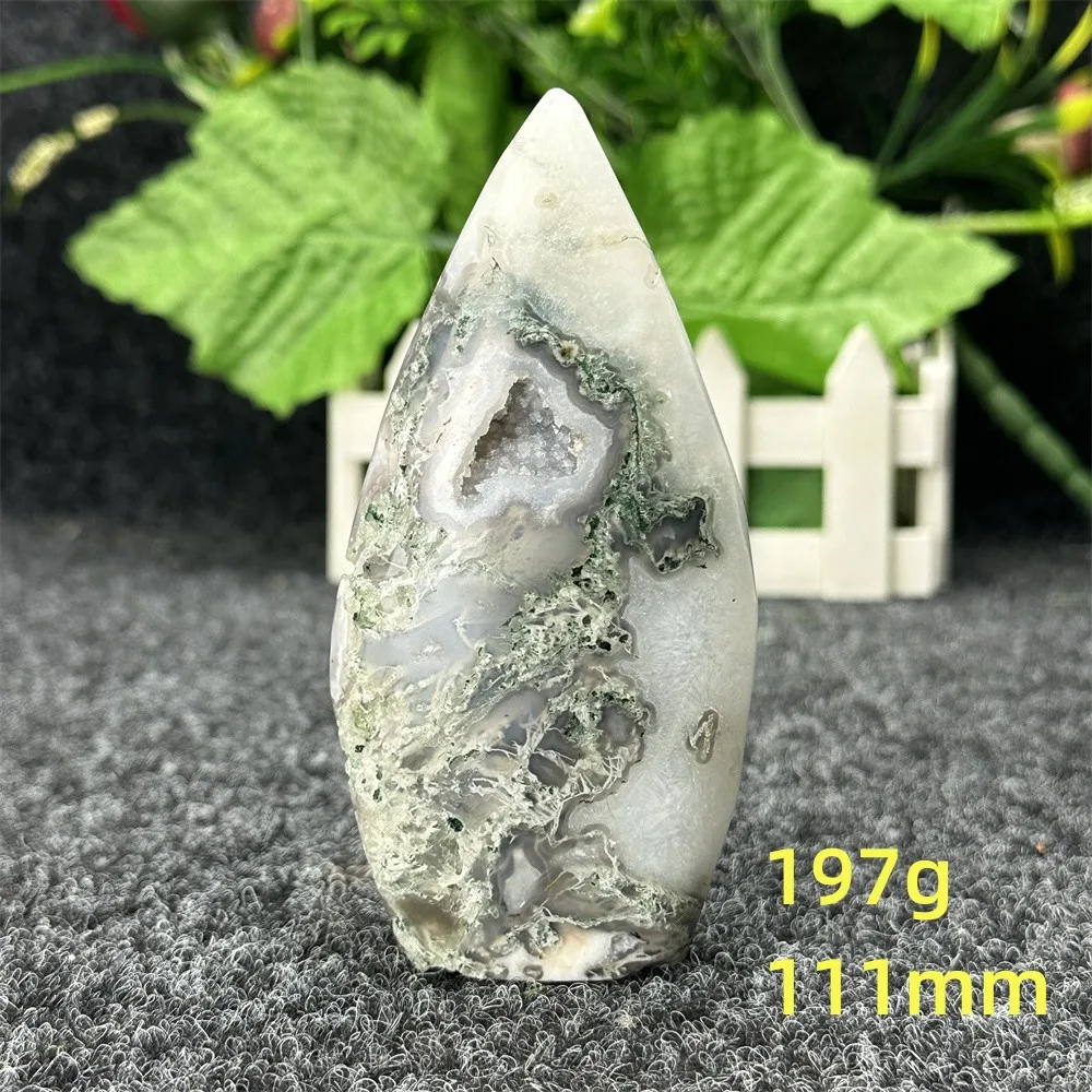 

Natural Crystal Stone Flame-shaped Ornaments Sink Agate Carving Handicrafts Torch Specimens Home Ornaments Gifts Healing Nails