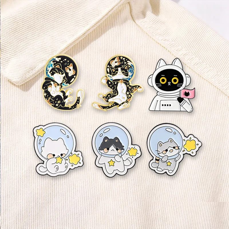 2-7PCS/SET Cartoon Animal Collection Brooch Enamel Pin Cosplay Game Witch Knight Black Cat UFO Cat Alien Frog Duck Badge Jewelry
