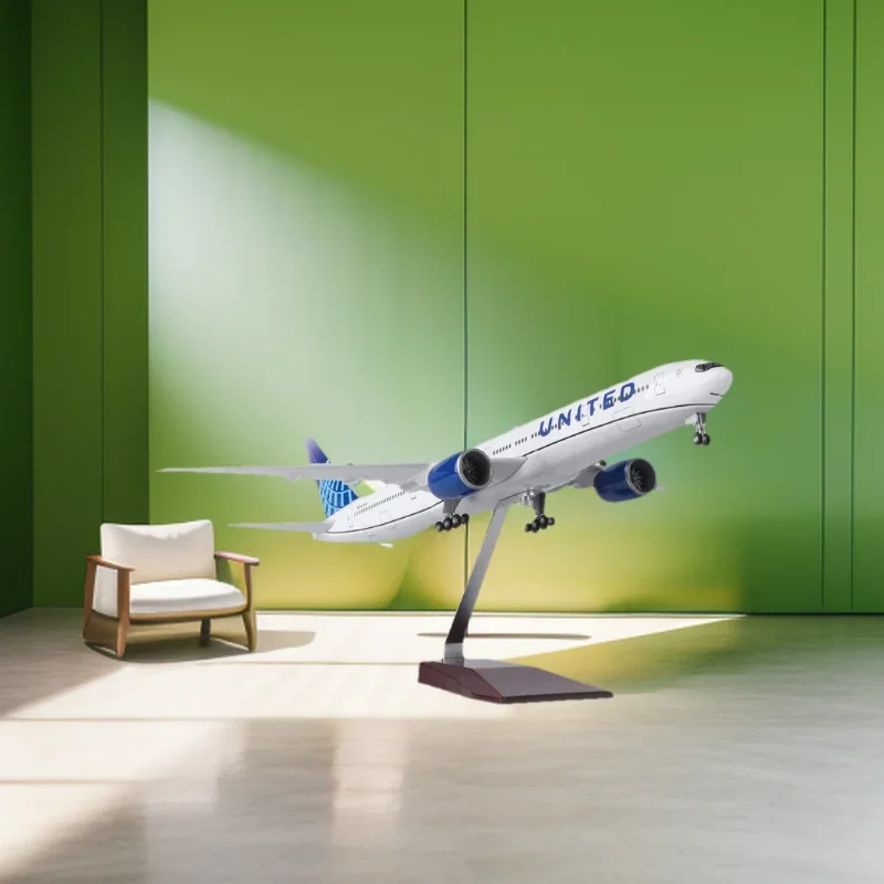 

Aircraft 777 United Airlines Toy 47CM Resin Airplane Model Toy Plane With wheels and lights Collected Gift By Aviation