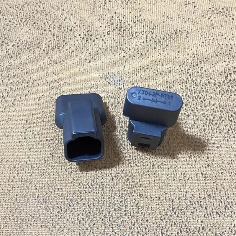 AT04-2P-RT01 | Automotive Harness Connectors 2P Pin Connectors with Diodes