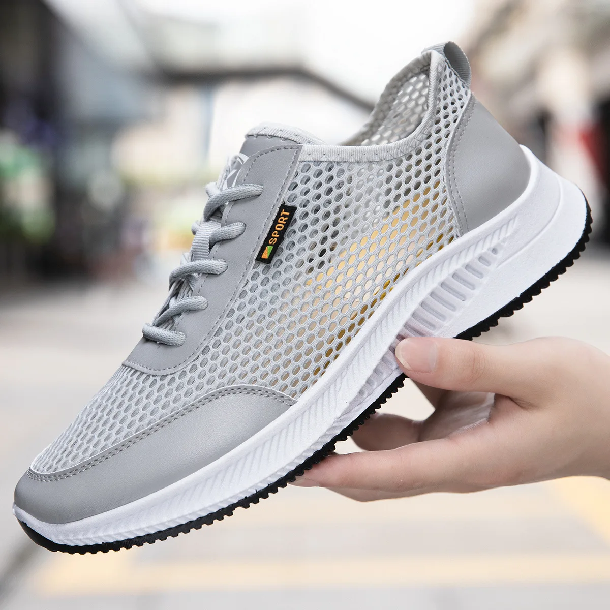 Men's shoes breathable wear-resistant mesh soft sole casual versatile student running shoes trendy casual comfortable sports
