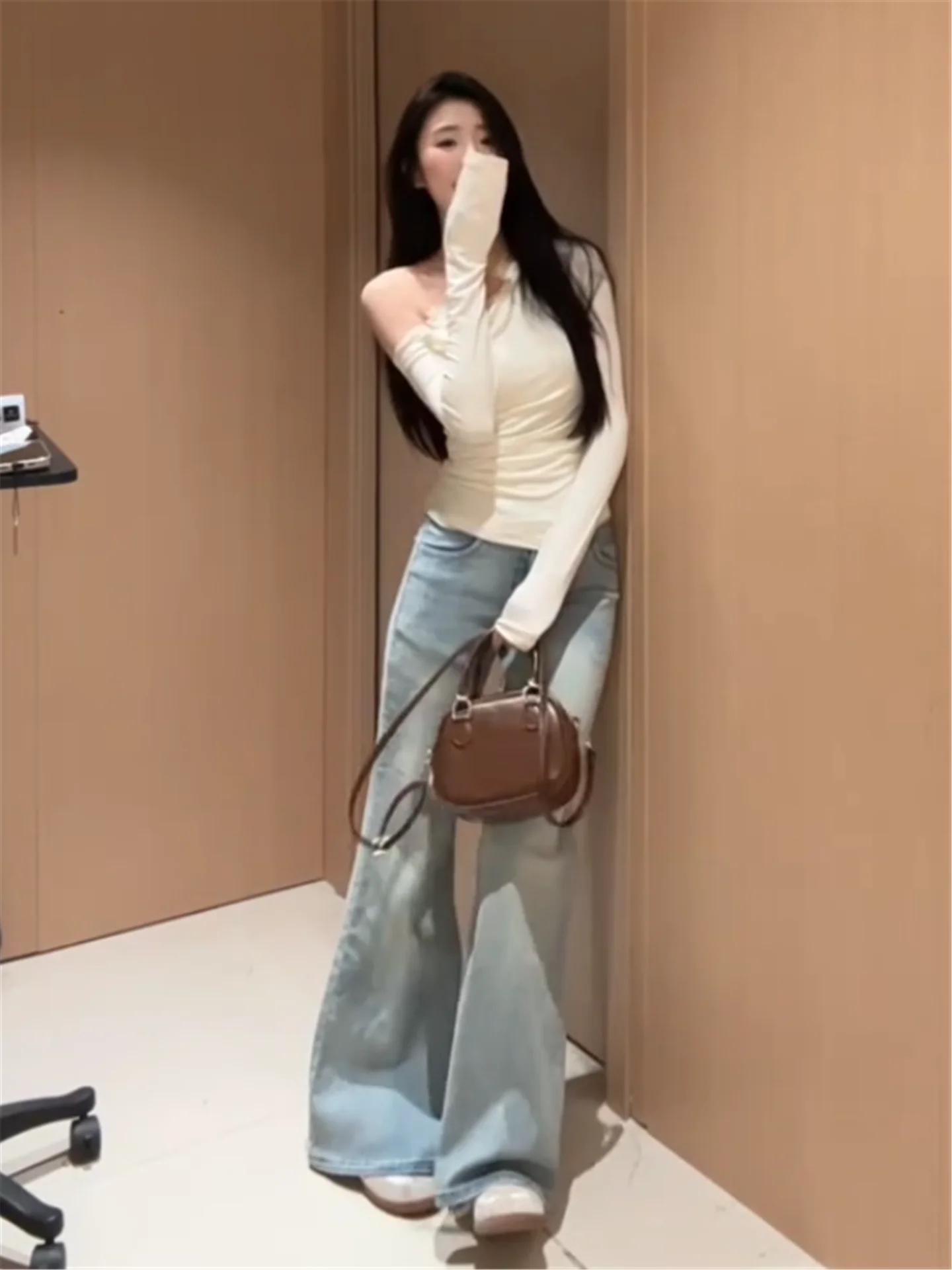 

Retro American Low Waist Bell Bottom Jeans Women's Loose Drapey Design Spring Light Blue Denim Pants Wide Leg Trendy Girls