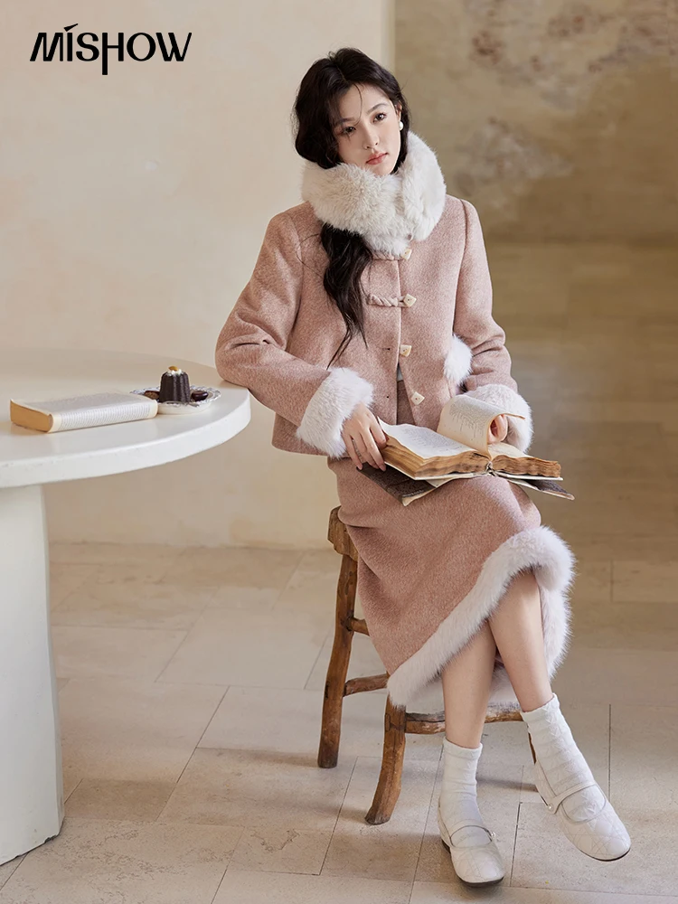 MISHOW New Chinese Tweed Coats Midi Skirts Separately Clothes Winter Woman Sweets Edge Design Plush Fur Coat Women MXD54W0583