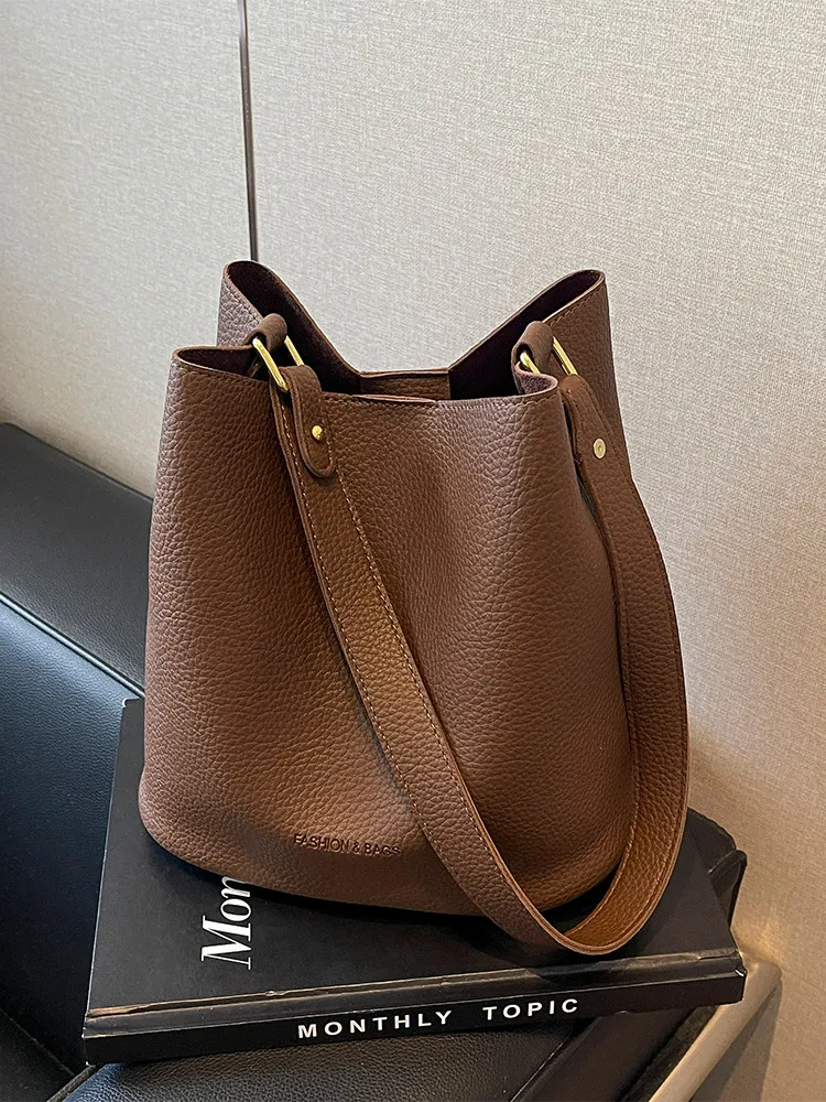 Korean Style Solid Color Texture Leather Shoulder Bag Women's Handbag 2026 New Summer Crossbody Bag Retro Fashion Handbag
