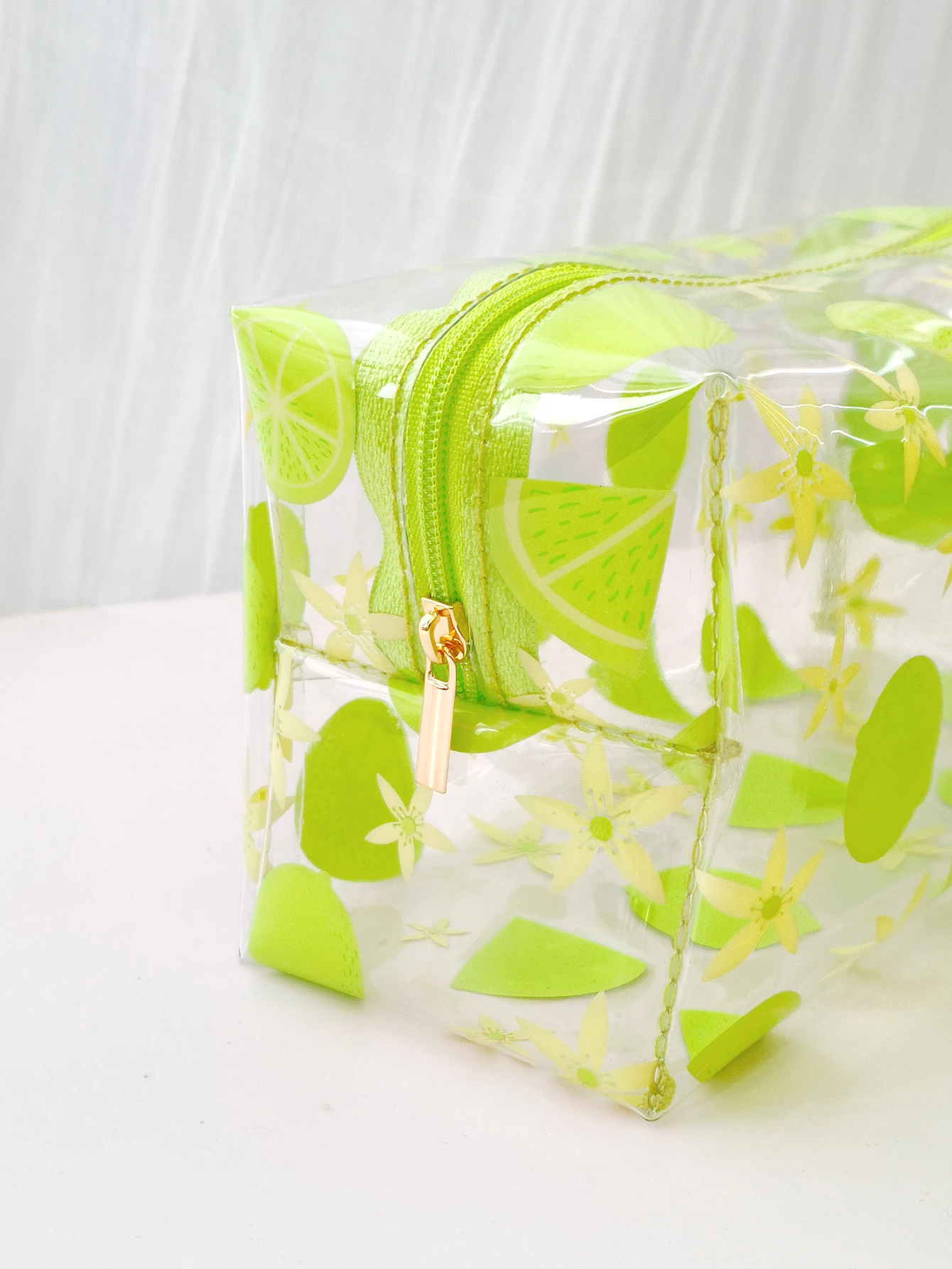 1PCS Waterproof transparent PVC Green Lemon pattern makeup bag organizer Toiletry Bag cosmetic bag Beach Bag travel makeup bag m