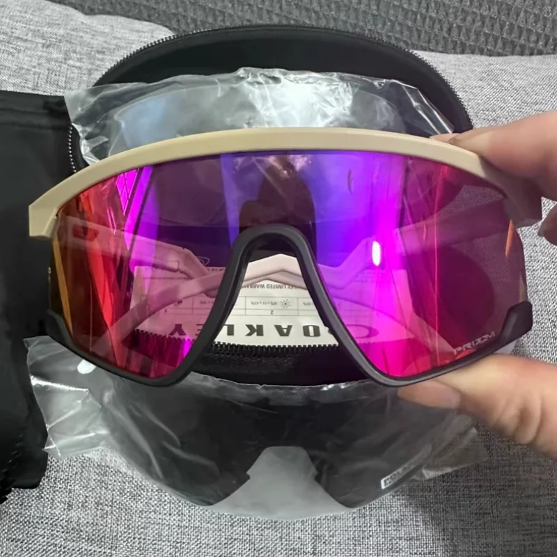 

Brand Limited BXTR 9280 Outdoor Sports Cycling Glasses UV400 Sun Protection Polarized Color Changing Sunglasses Unisex Eyepiece