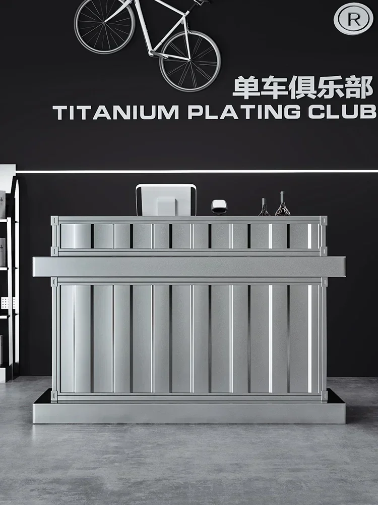 Banco Reception, benvenuto, bancone, stile industriale, registratore di cassa retrò, negozio di abbigliamento per alimenti e bevande, servizio