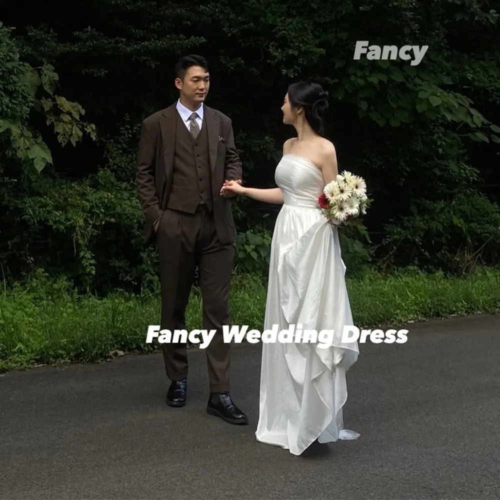 يتوهم بسيط حمالة فستان الزفاف التفتا كوريا صورة تبادل لاطلاق النار ألف خط بلا أكمام فستان حفلات الظهر مشد مخصص