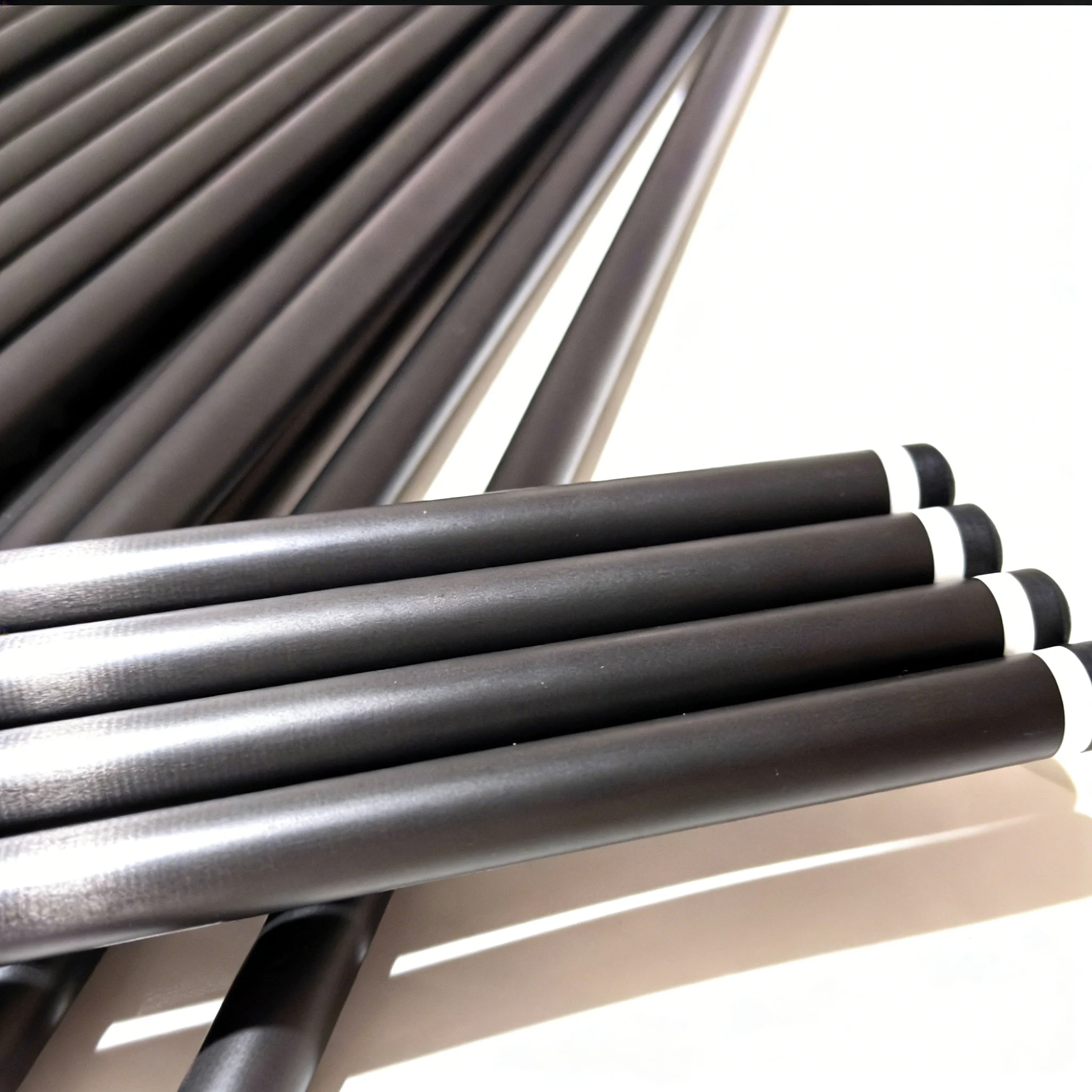 

High-Performance Carbon Fiber Billiard Cues 11.8mm & 12.5mm Shafts 13mm Break Cue for Professional Playerspromote sales