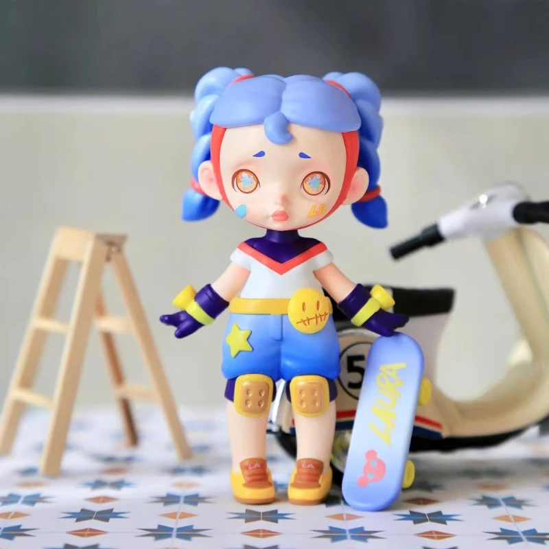 

Laura full-time trendy people series new products trendy toys desktop car ornaments doll confirmation figure desktop